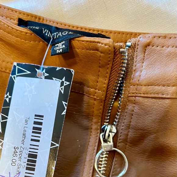 NWT leather skirt - Picture 2 of 2